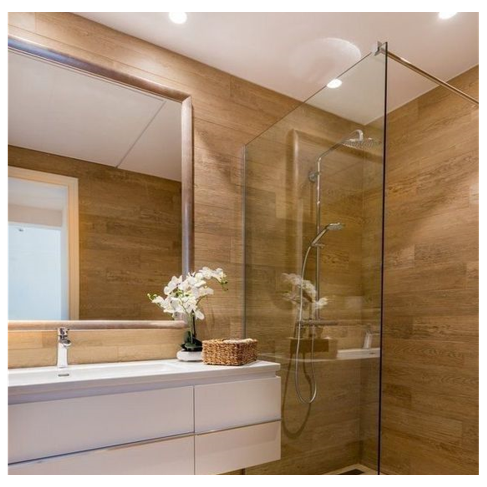 Vách ngăn phòng tắm: Với vách ngăn phòng tắm hiện đại, bạn không chỉ có được không gian phòng tắm riêng tư và sạch sẽ mà còn tăng thêm tính thẩm mỹ cho căn phòng của bạn. Các loại vách ngăn phòng tắm đa dạng về kiểu dáng và chất liệu cũng như màu sắc cho bạn dễ dàng lựa chọn.