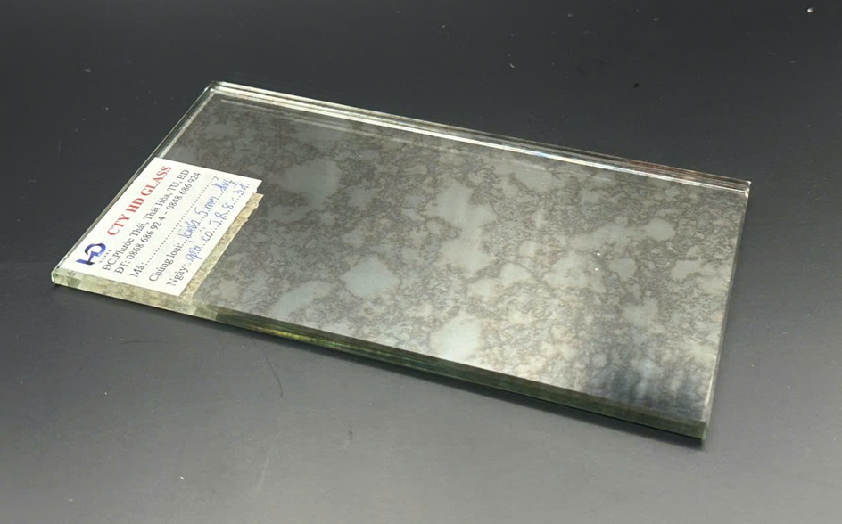 Kính thủy giả cổ jr8