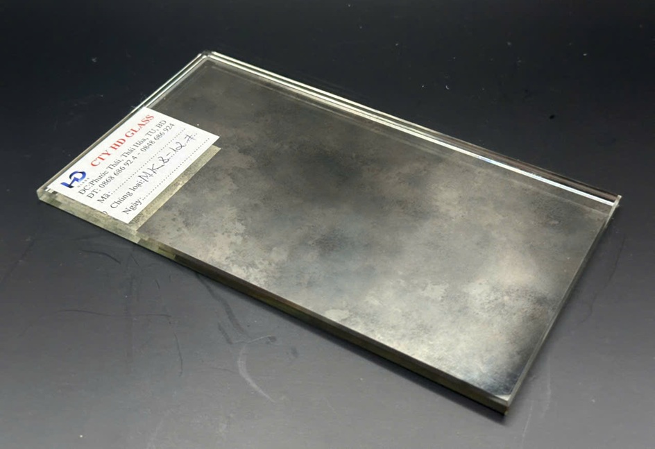 kính thủy giả cổ MK8-127