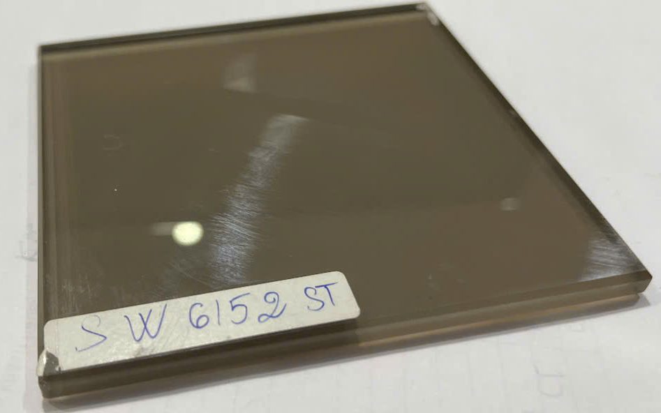 Kính sơn SW 6152ST